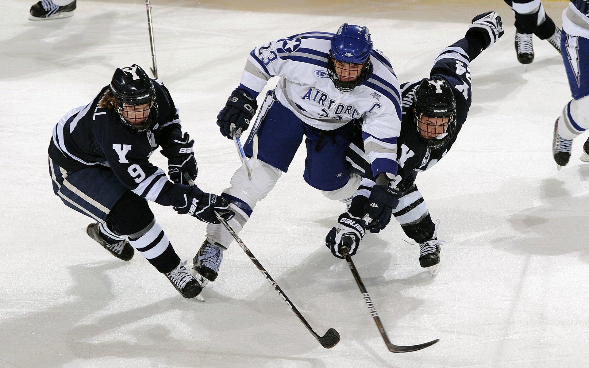 拉文关键进球定乾坤,勇士压制步行者