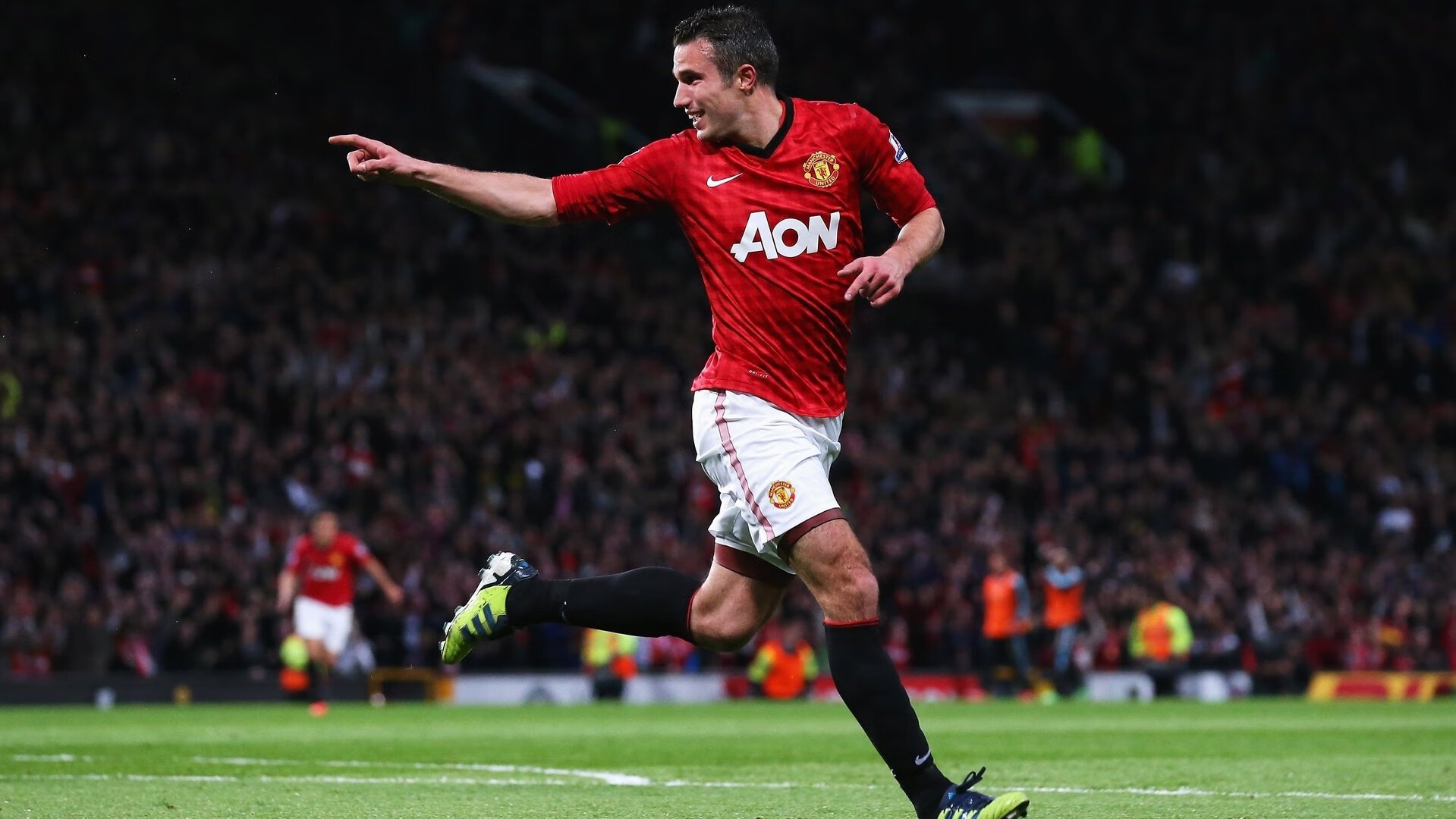 红黑军团险中求胜,梅西光芒照亮欧陆之夜